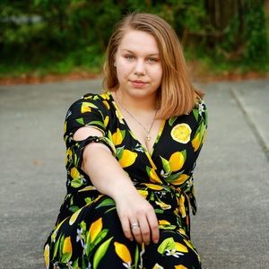 Meet your Posher, Ayanna